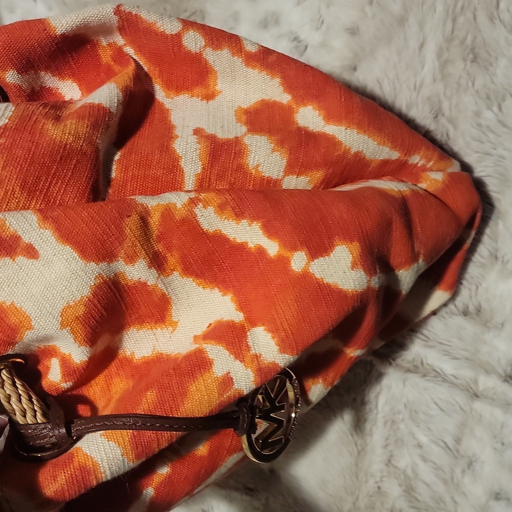 Michael Kors Tie-dye Purse - Picture 4 of 6